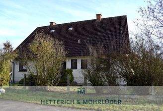 Eingangsbereich mit Garten