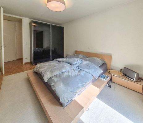 Schlafzimmer zur Gartenseite