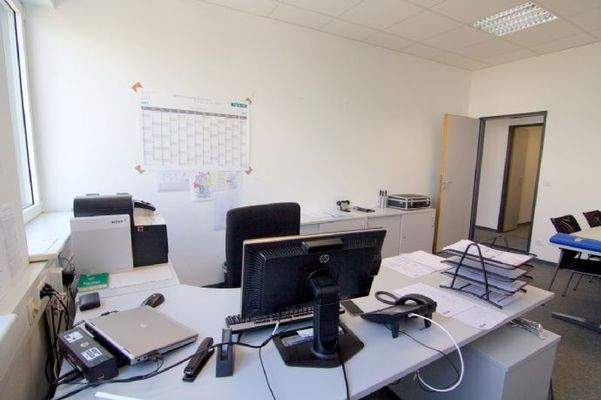 Büroraum (Möblierung beispielhaft/nicht enthalten)