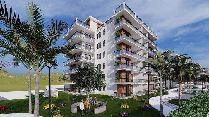 Flats Near the Sandy Beaches in Long Beach İskele