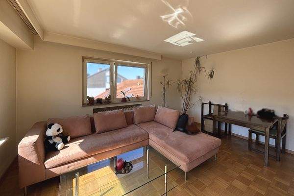 Wohnen/Essen möbliert