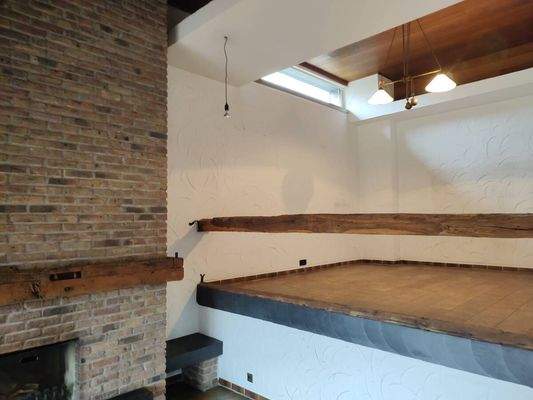 Kamin und Essbereich