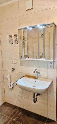 Badezimmer mit Waschmaschinenanschluss