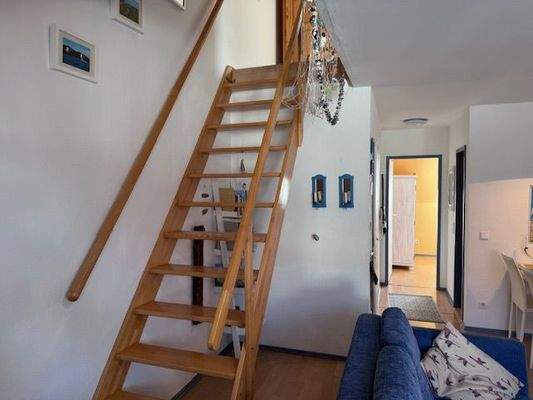 Treppe zum Spitzboden