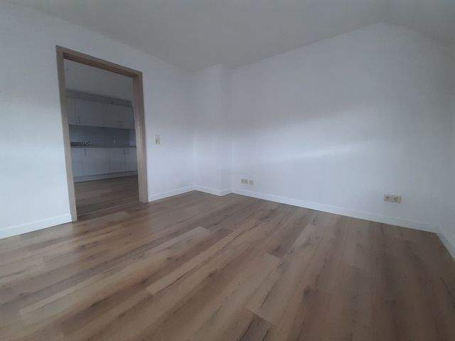 1.Monat Kaltmietfrei - Gemütliche 2,5 Raum Dachgeschosswohnung im ruhigen Lunzenau - Photo 1