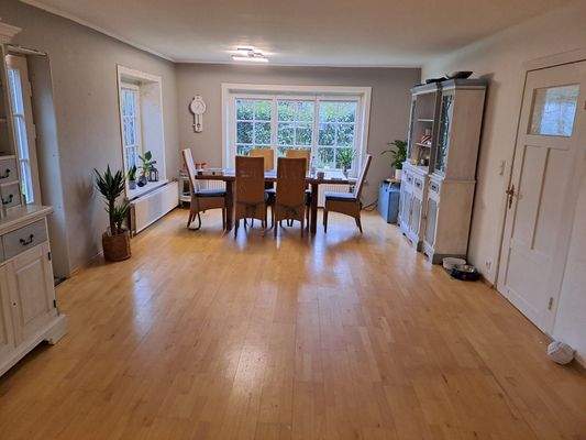 Wohn-Esszimmer (3).jpg