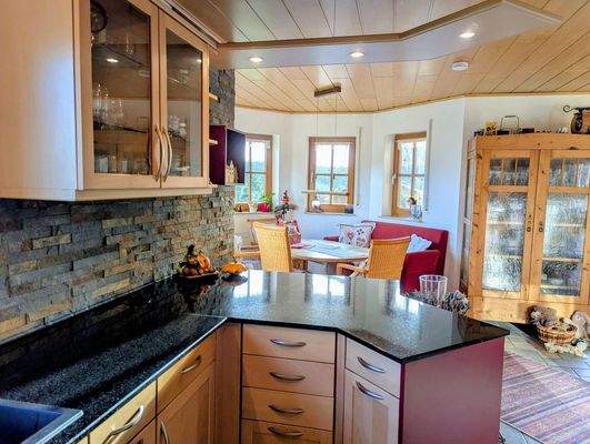 EG-Küche mit Esszimmer