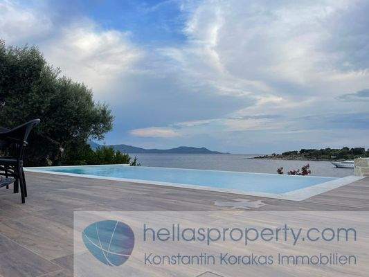 VILLA IN MEGANISI ERSTBEZUG 630 T (9)