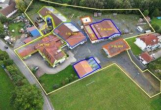 Lageplan mit Grundstücksgrenzen und Gebäudenummern