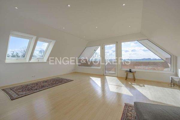 Wohnzimmer im Obergeschoss/Einliegerwohnung