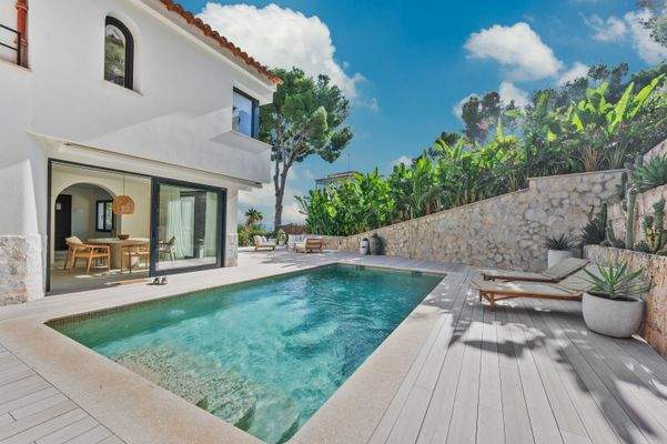 Pool in villa in Costa d_en Blanes
