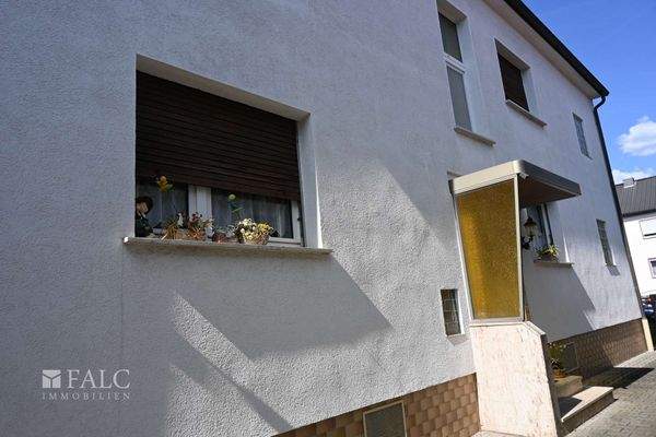 Wohnhaus mit Eingang