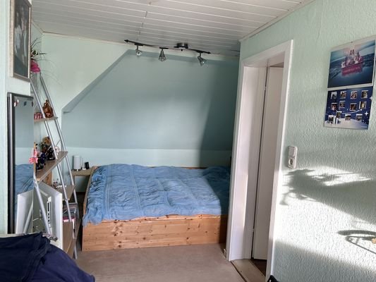 Gästezimmer mit eingerückter Bettnische