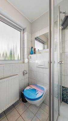 1. OG Badezimmer 1 2