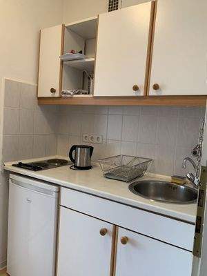 Küchenzeile (voll ausgestattet)