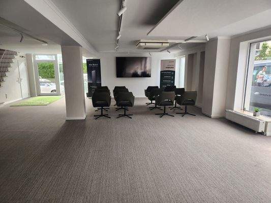 PHOTO-2025-10-27-17-49-37 6.jpg