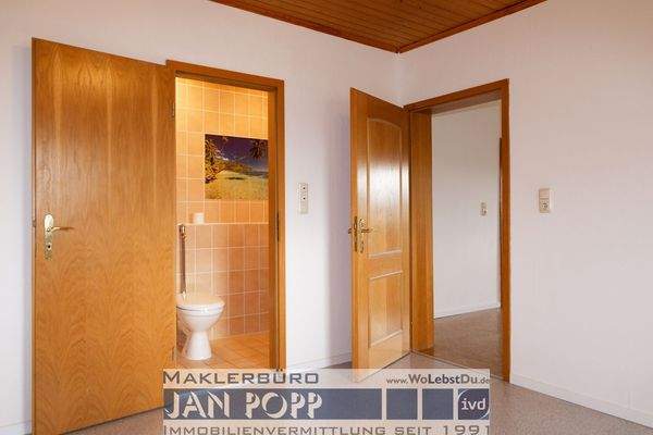 Wohnraum 3 - Dusche - Wohnraum 2