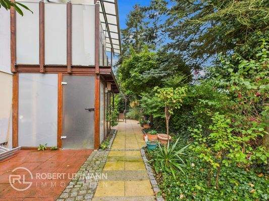 Seitlicher Grundstücksbereich