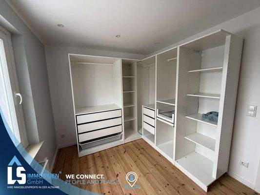 Ankleidezimmer EG.jpg