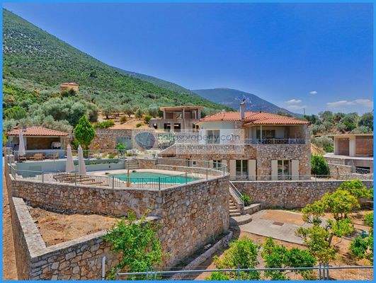 1a813ed936b84ff4964b540db2526770-original