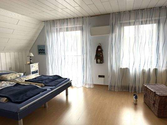 Schlafzimmer Ansicht 1