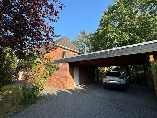 Hausansicht I Carport