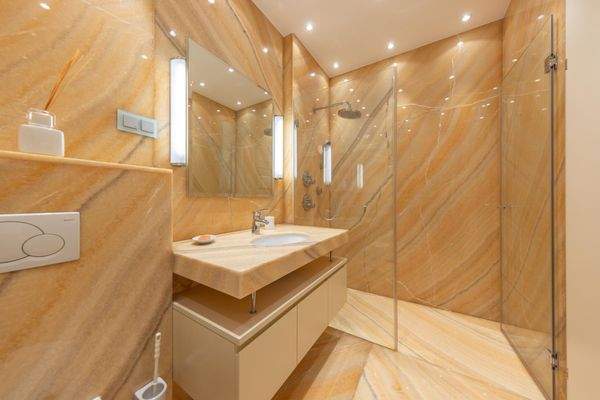 09a48a7b-e242-4a73-aa32-935d8087f142