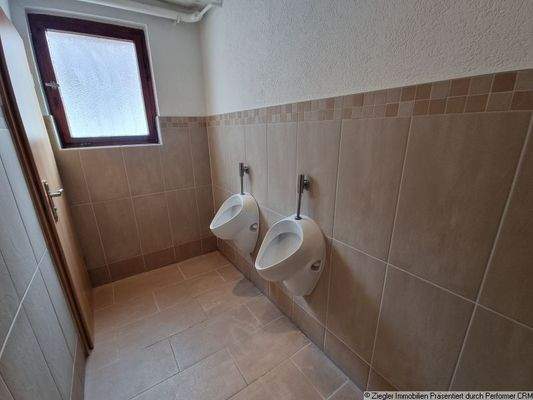 09a EG Kunden-Urinale