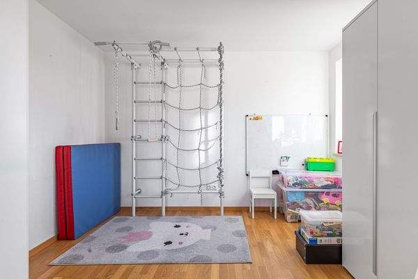 Kinderzimmer im 2. OG