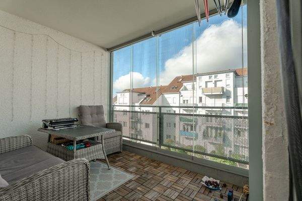 Balkon 1 Ansicht 2.jpg