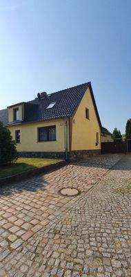 43 Stellplätze + Einfahrt.jpg