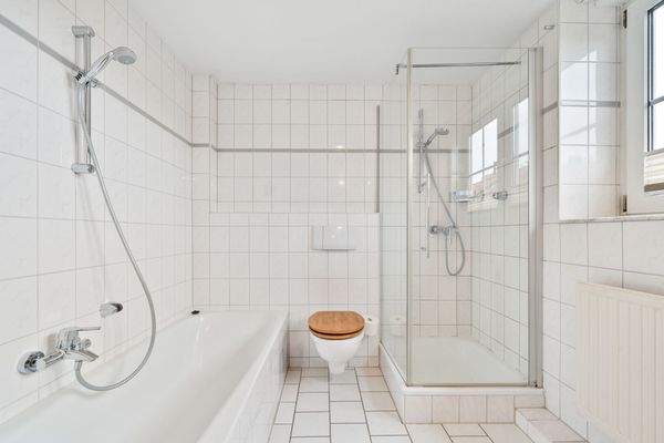 Badezimmer im Obergeschoss