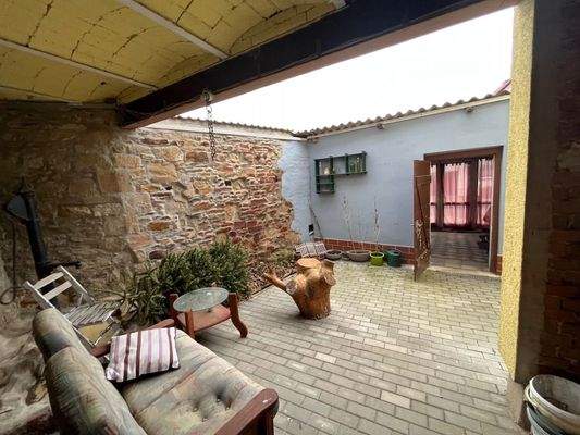 004020156800_302_346_21042025222937214