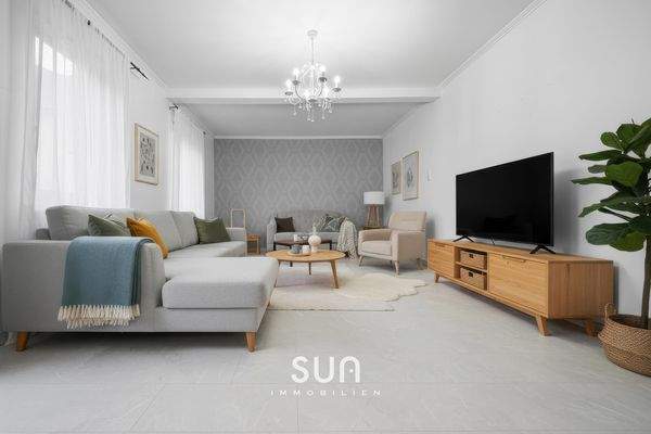 HELLES WOHNZIMMER- (visualisiert)