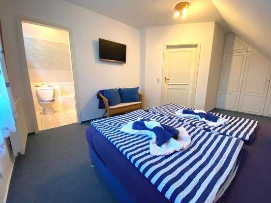 Schlafzimmer mit Bad 1.0