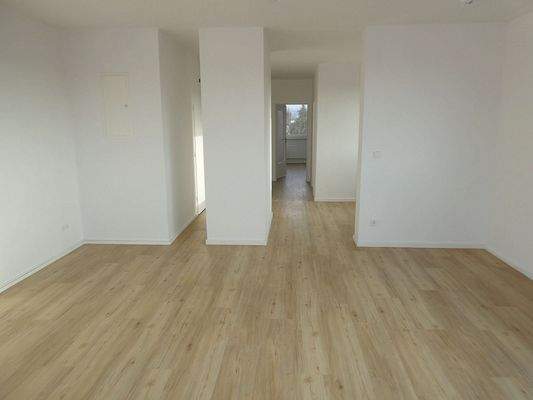 Wohnzimmer zum Eingangsbereich