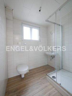 Modernisiertes Badezimmer im EG