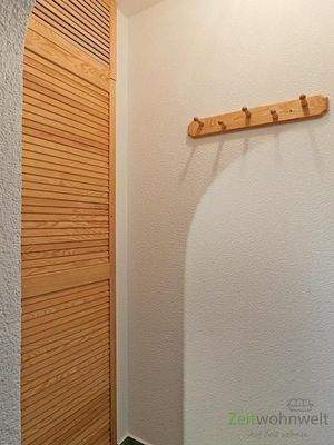 Wand-Kleiderschrank