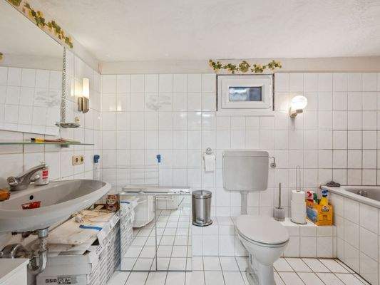 Badezimmer Kellergeschoss