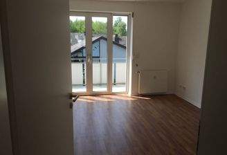 Zimmer1+Balkon.jpg