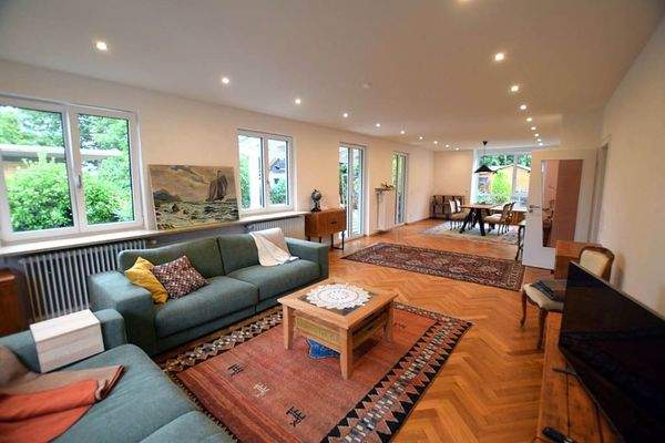 Großes Wohn- und Esszimmer