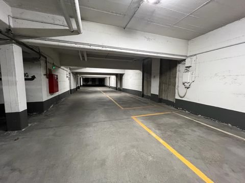 Düsseldorf Garage, Düsseldorf Stellplatz