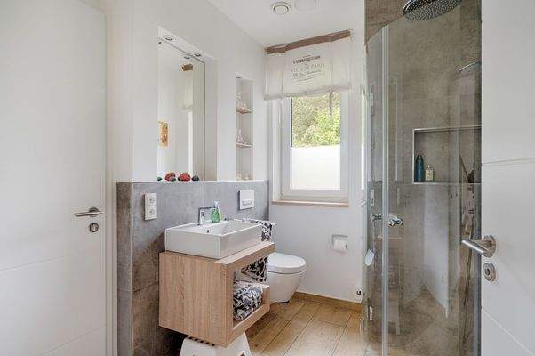 Dusch-Gäste-Bad im EG