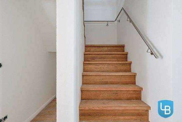 Treppe zum Dachgeschoss