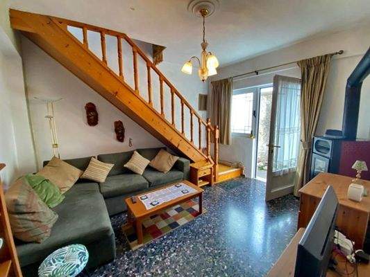 Kreta, Kritsa: Drei-stöckiges Dorfhaus mit zwei Schlafzimmern und schöner Aussicht