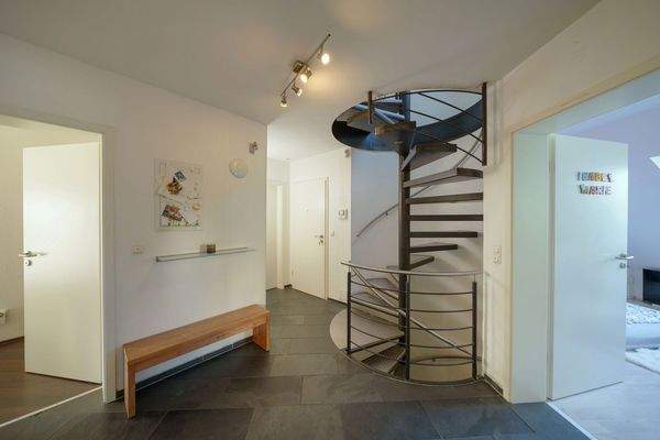 2.OG: Flur und Eingang