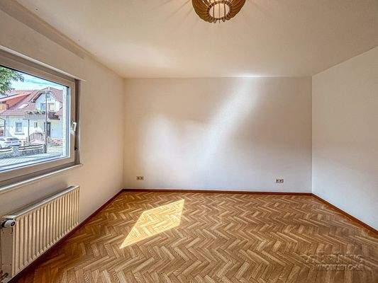 Erdgeschoss Schlafzimmer