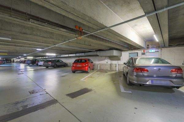 Tiefgaragenstellplatz