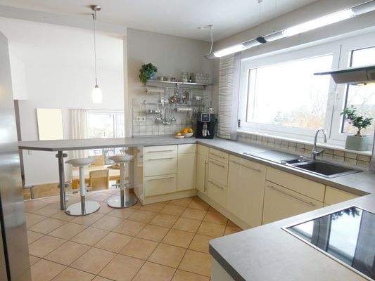 Küche mit Tresen