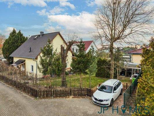 Seitenansicht Außenstellplatz